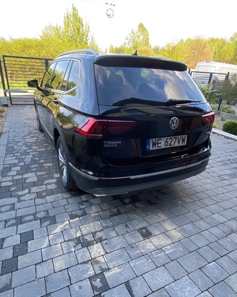 Volkswagen Tiguan cena 129900 przebieg: 77679, rok produkcji 2019 z Warszawa małe 631
